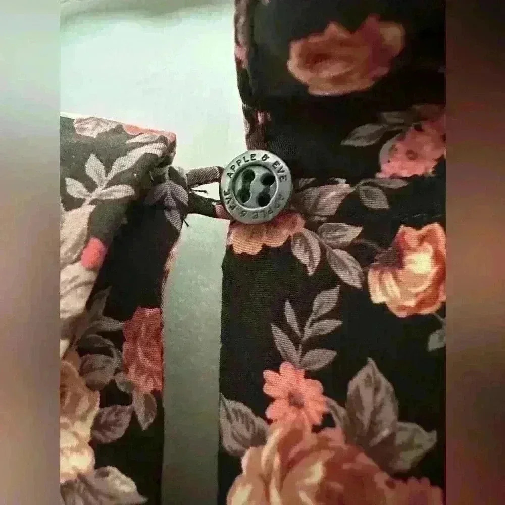 Apple & Eve Floral Women's Top (Y5) - Picture 7 of 11